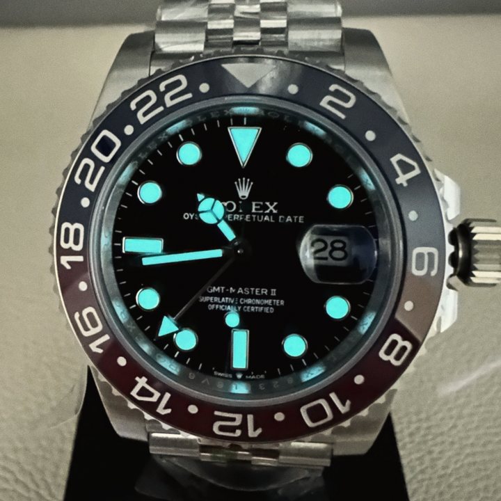 126710BLRO with the lights off
