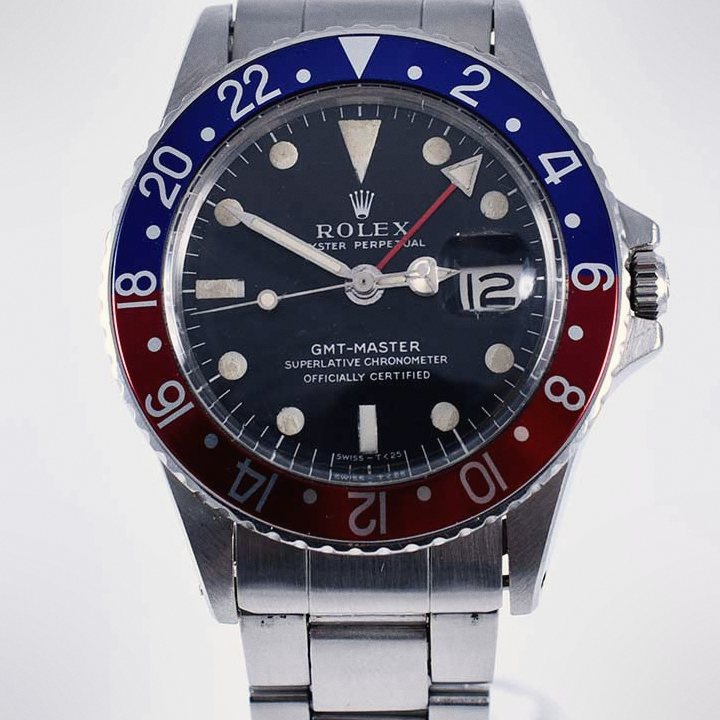 1675 with a matte dial